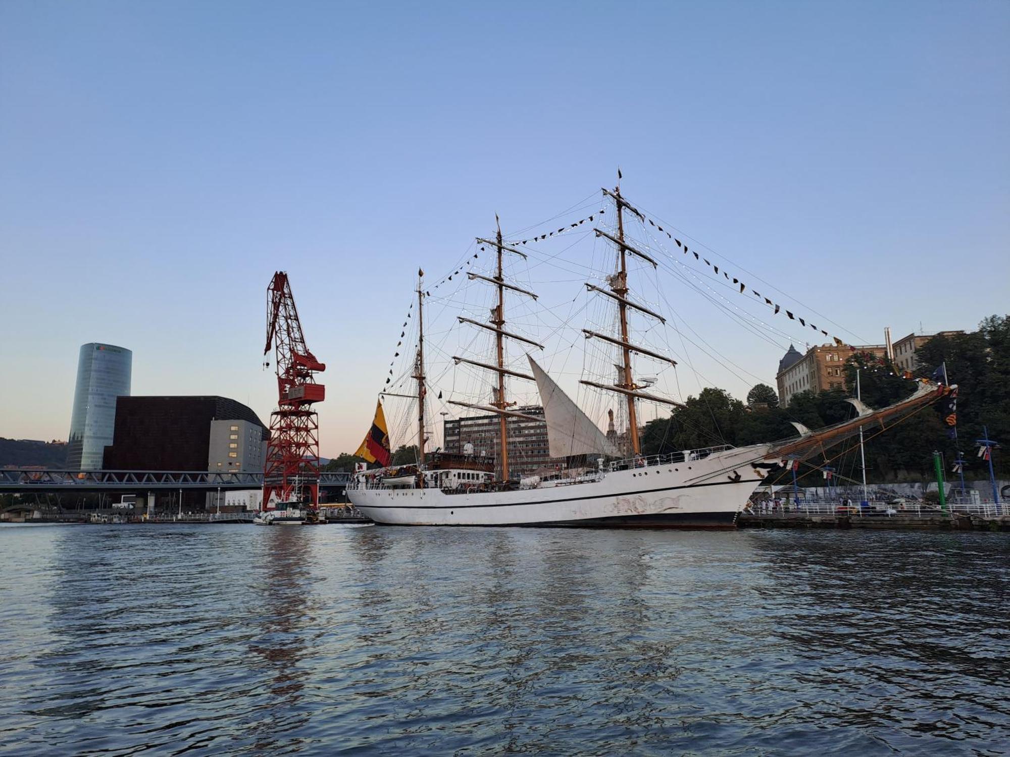 Bilbao, A Un Paso. Διαμέρισμα Εξωτερικό φωτογραφία